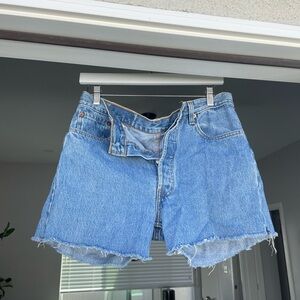 Levi's Blue Jean Shorts High-Waisted Raw Hem
